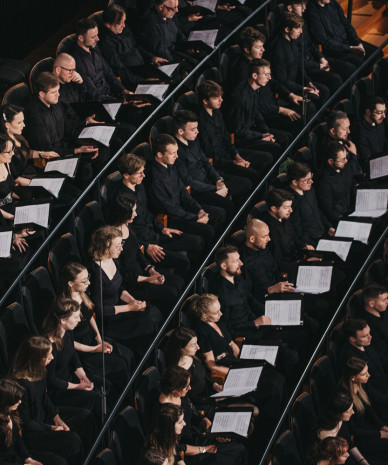 a photo of a choir