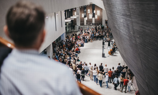 Publiczność w foyer NOSPR
